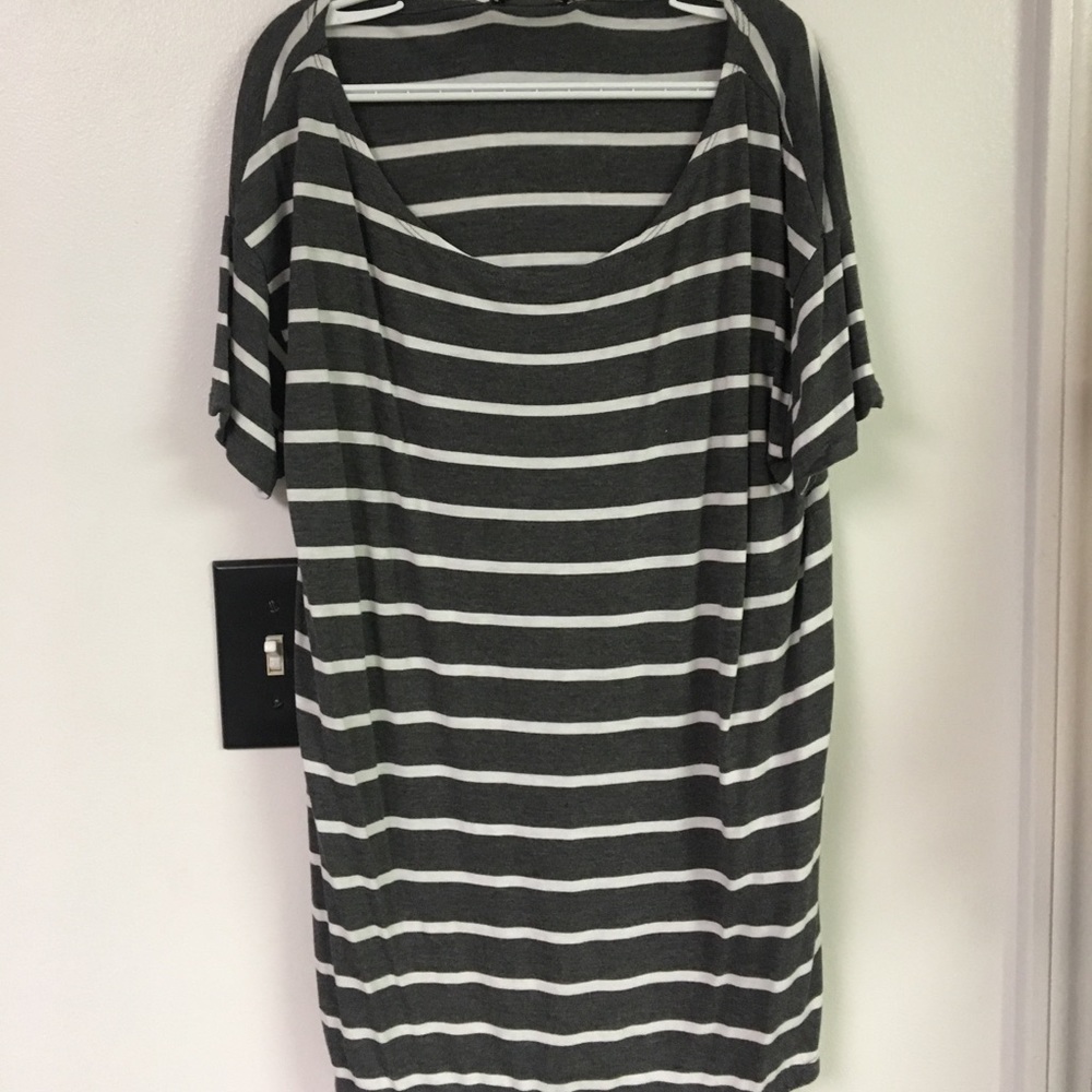 Gap t shirt